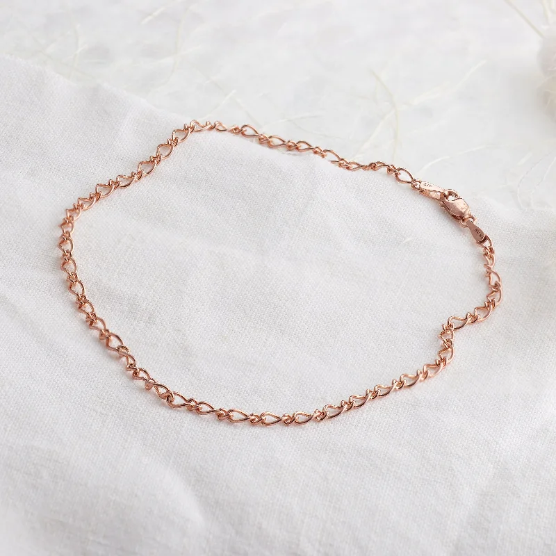 Platinum Celtic - Inspired Wedding Bands with Intricate Knotwork Patterns for a Symbolic and Stylish Choice9K Rose Gold Solid Oval Figaro Anklet