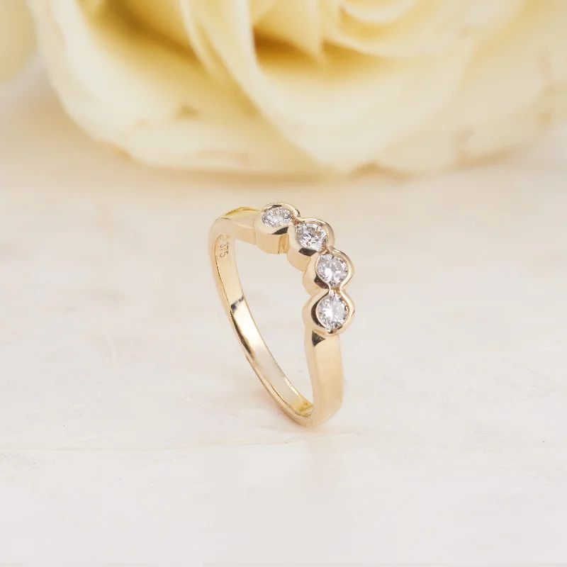 18K White Gold Classic Round - Cut Diamond Wedding Bands for a Timeless and Elegant Look9K Yellow Gold Round Brilliant Diamond Bezel Contour Wedder or Eternity Ring 0.45tdw