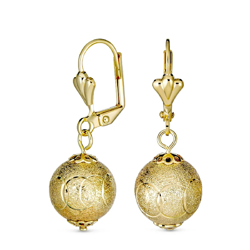 Retro - style drop earrings from the 1960s or 1970sElegant Vintage Diamond-Cut Drop Ball Earrings 18K Gold Plated Lightweight 12MM