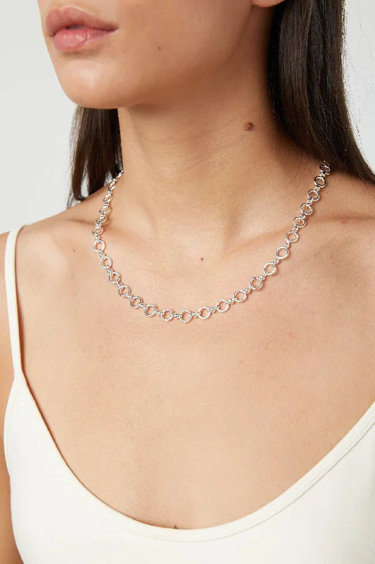 Micro - Chain Rings with an Ultra - Fine Link StructureCIRCLE CHAIN NECKLACE