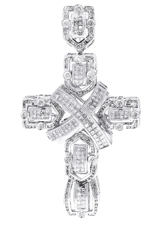 Chunky chain necklaces for bold looksDiamond Cross Pendant| 4.33 Carats| 26.89 Grams