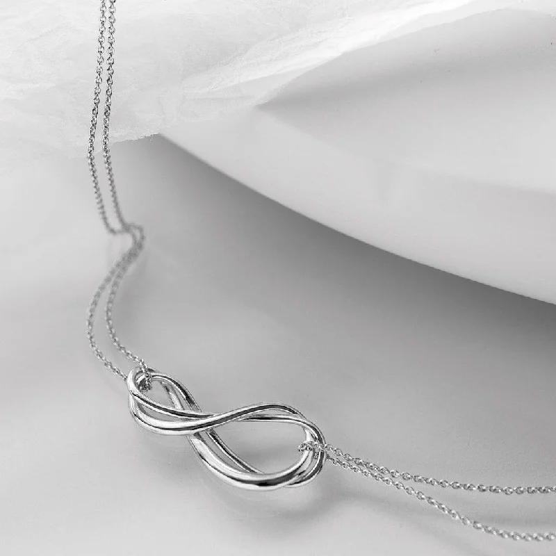 Pearl - Adorned Chain Rings for an Elegant and Sophisticated LookKit Heath Sterling Silver Infinity Double Chain Necklace