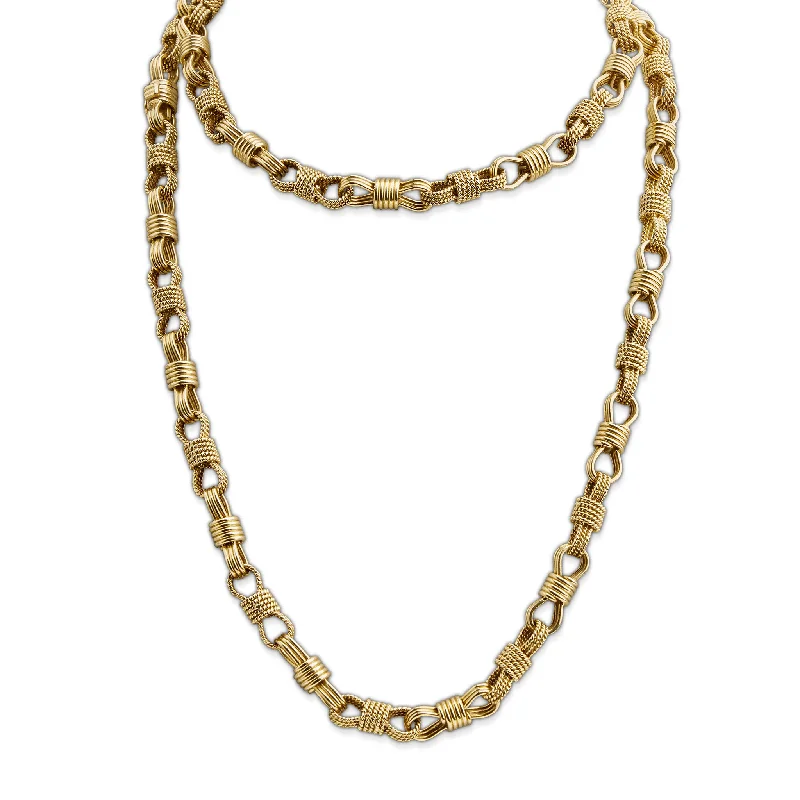 Black - Plated Chain Rings for an Edgy and Gothic LookBulgari Rome 18K Gold Long Chain Necklace