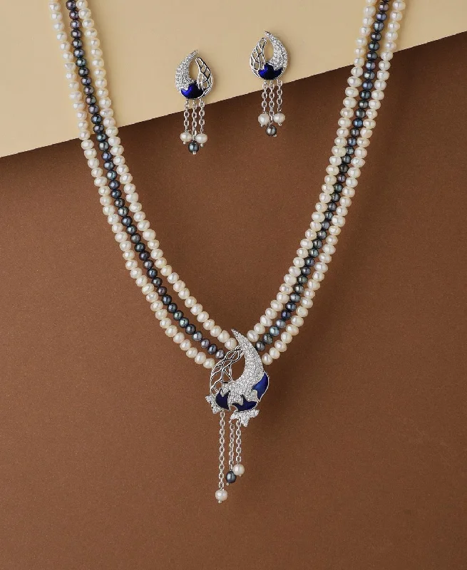 Chain Rings with a Tribal - Inspired Link PatternGorgeous Stone Studded Pearl Necklace Set