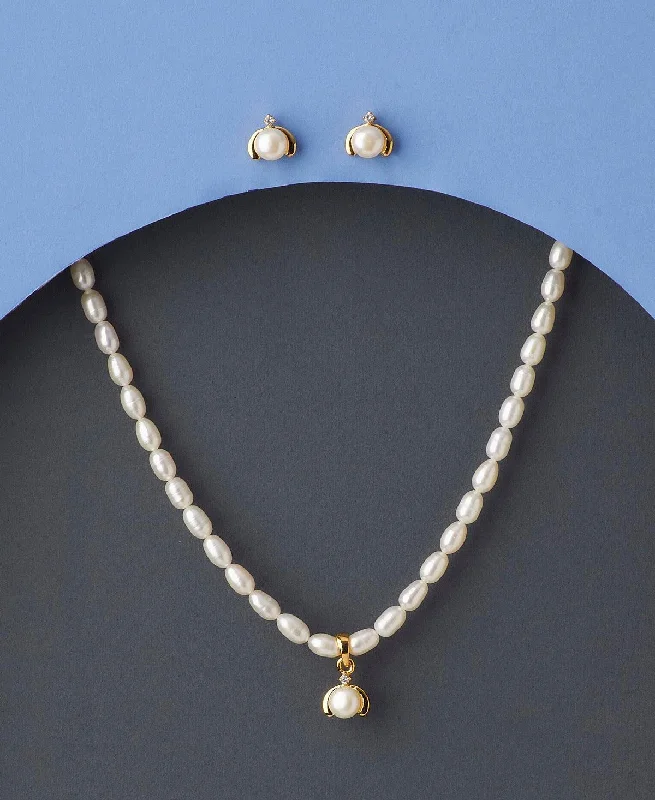 Chain Rings with a Solar - Powered Light FeaturePretty Pearl Necklace Set