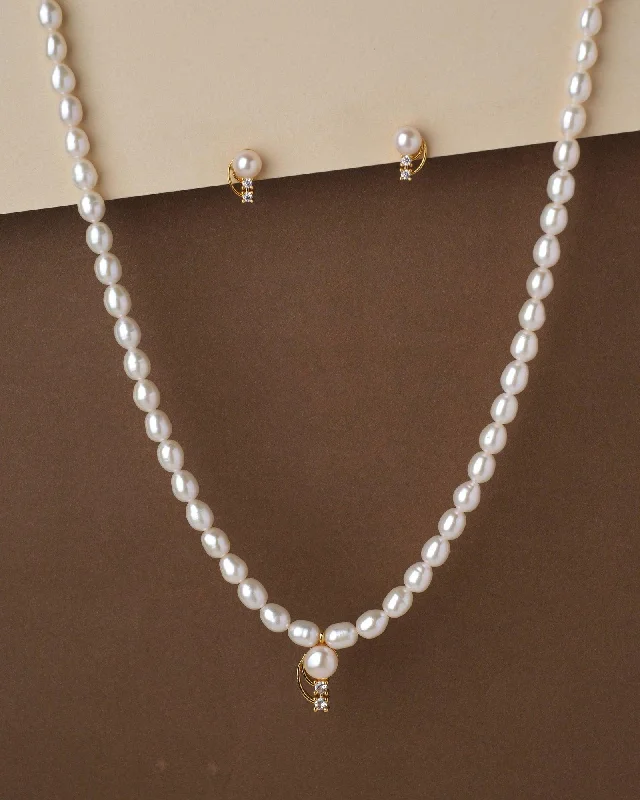 Scented Chain Rings with a Subtle Aromatherapy ScentPretty Pearl Necklace Set