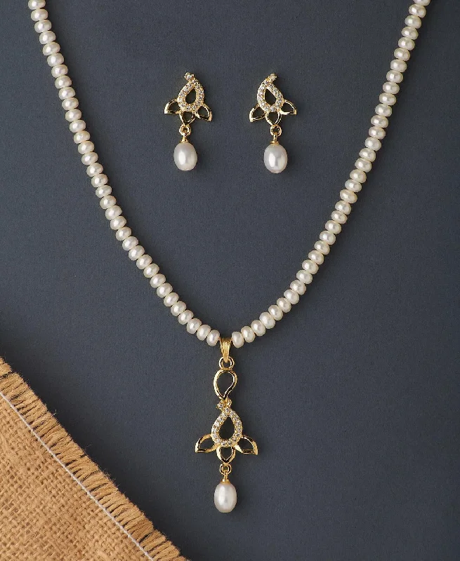 Key - Shaped Chain Rings for a Symbolic and Unique DesignPretty Real Pearl Necklace Set