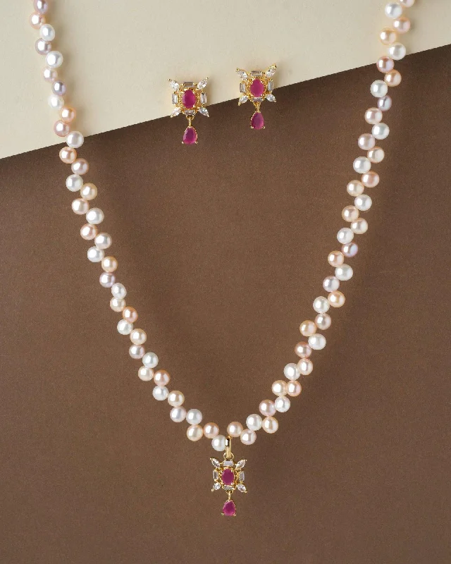 Hypoallergenic Chain Rings for Sensitive SkinRavishing Pearl Necklace Set