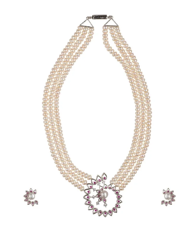 Chain Rings with a Sound - Emitting Feature for a Unique ExperienceRavishing Real Pearl Necklace