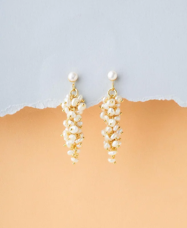 Clip - on drop earrings for non - pierced earsTrendy Pearl Hanging Earrings