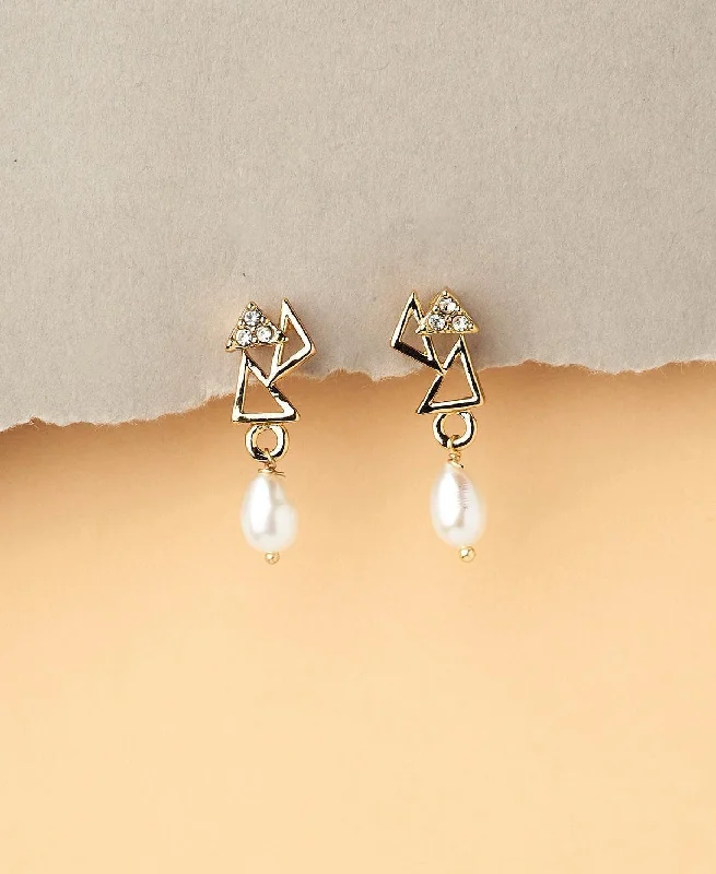 Lightweight drop earrings for all - day comfortTrendy Pearl Hanging Earrings